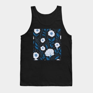 Seamless pattern with hand drawn flowers and leaves. Tank Top